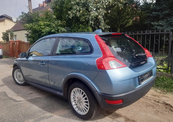 Volvo C30 cena 12500 przebieg: 154406, rok produkcji 2007 z Trzemeszno małe 137